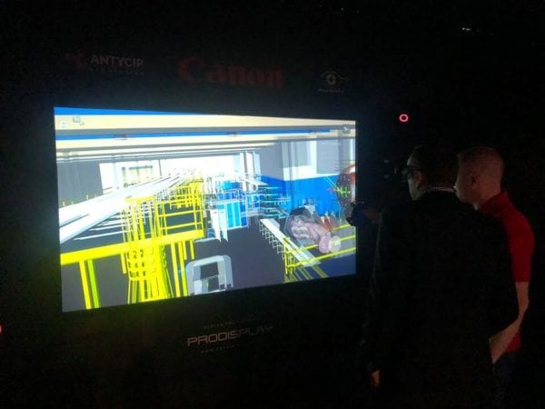 3D Digital Glass Canon Demonstration Exhibition 3D Digital Glass Canon Demonstration Exhibition