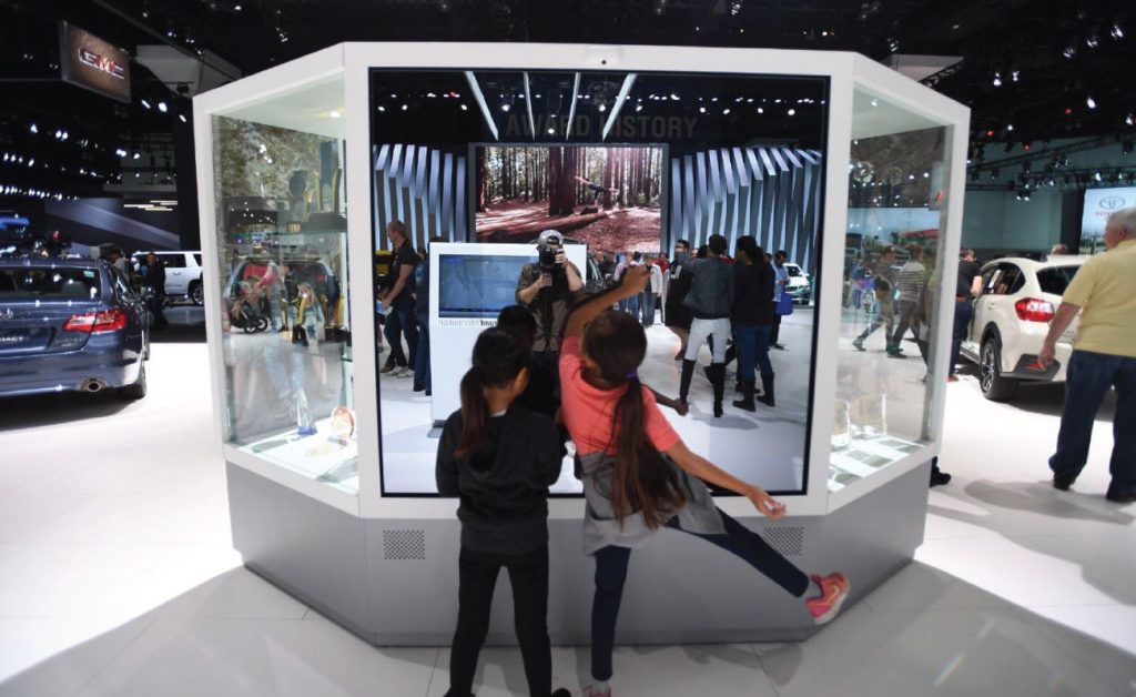 interactive mirror tv overlay beauty salons